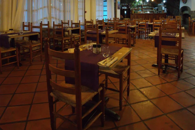 Allée du restaurant - Le Vieux Cep