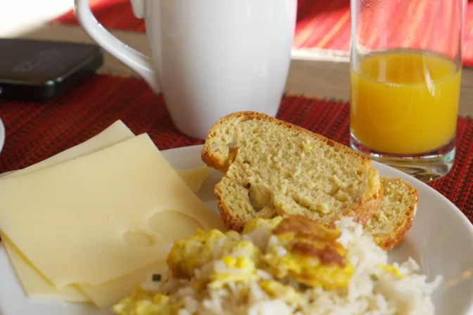 Déjeuner (omelette, riz) - Le Vieux Cep